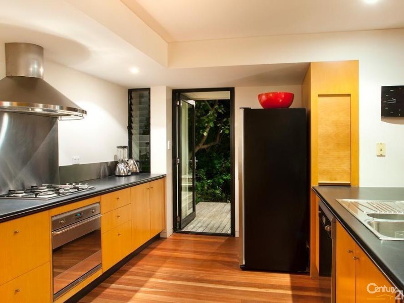 69 Seaview Terrace, Sunshine Beach QLD 4567