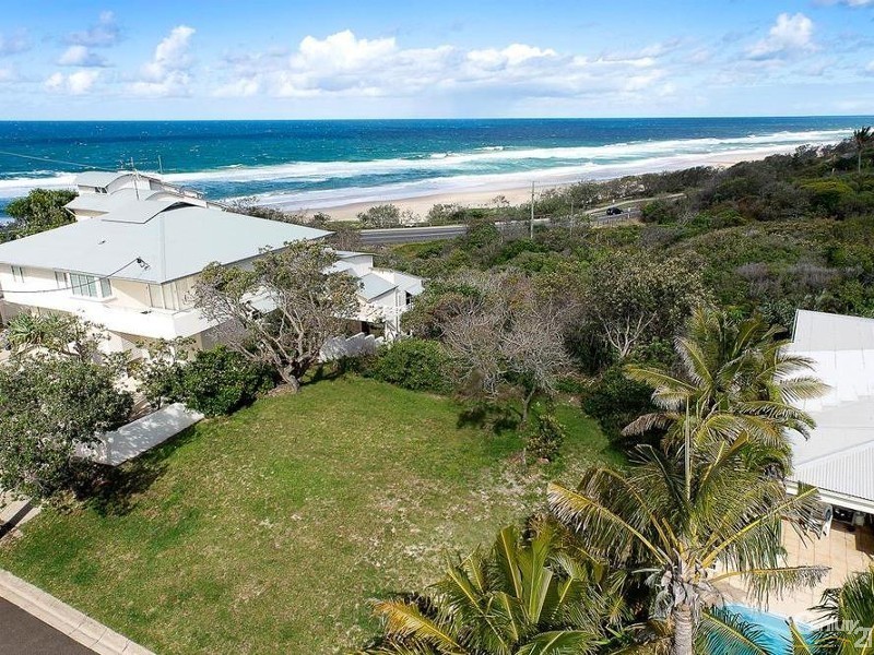 6 Corsair Crescent, Sunrise Beach QLD 4567