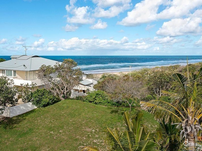 6 Corsair Crescent, Sunrise Beach QLD 4567