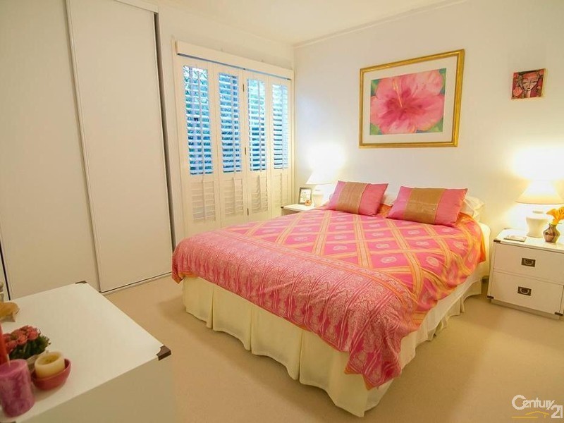 11/2 Banksia Avenue, Noosa Heads QLD 4567