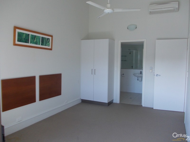 1/9 Noosa Parade, Noosa Heads QLD 4567