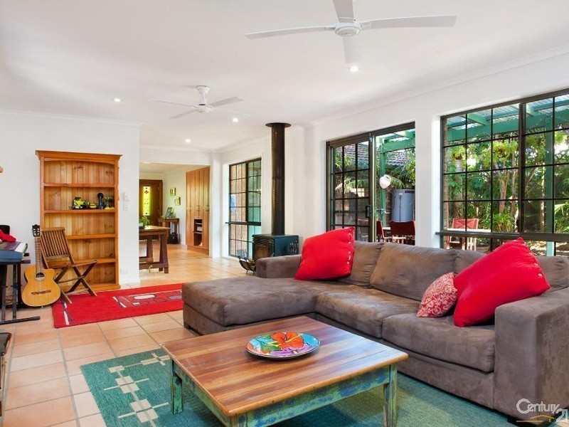 42 Newfield Street, Sunrise Beach QLD 4567