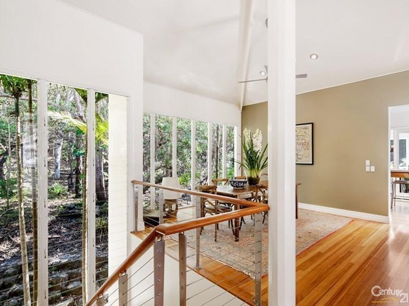 21 Dolphin Bay Drive, Sunshine Beach QLD 4567