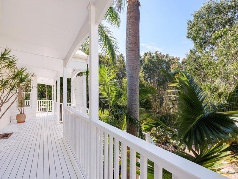 21 Dolphin Bay Drive, Sunshine Beach QLD 4567
