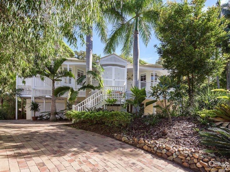 21 Dolphin Bay Drive, Sunshine Beach QLD 4567