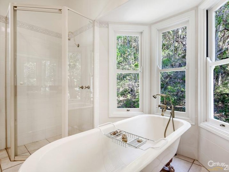 21 Dolphin Bay Drive, Sunshine Beach QLD 4567