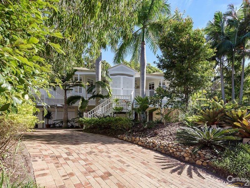 21 Dolphin Bay Drive, Sunshine Beach QLD 4567