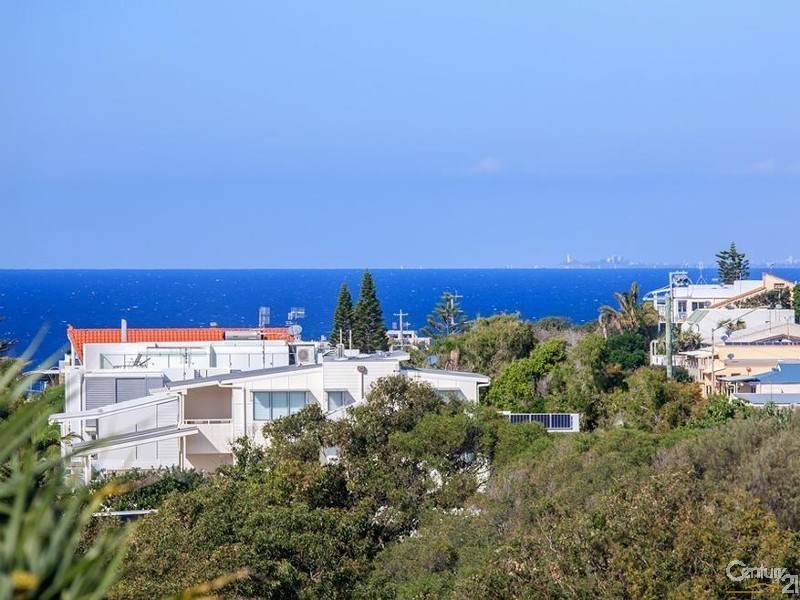 1/8 Hill Street, Sunshine Beach QLD 4567