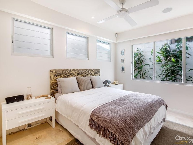 1/8 Hill Street, Sunshine Beach QLD 4567