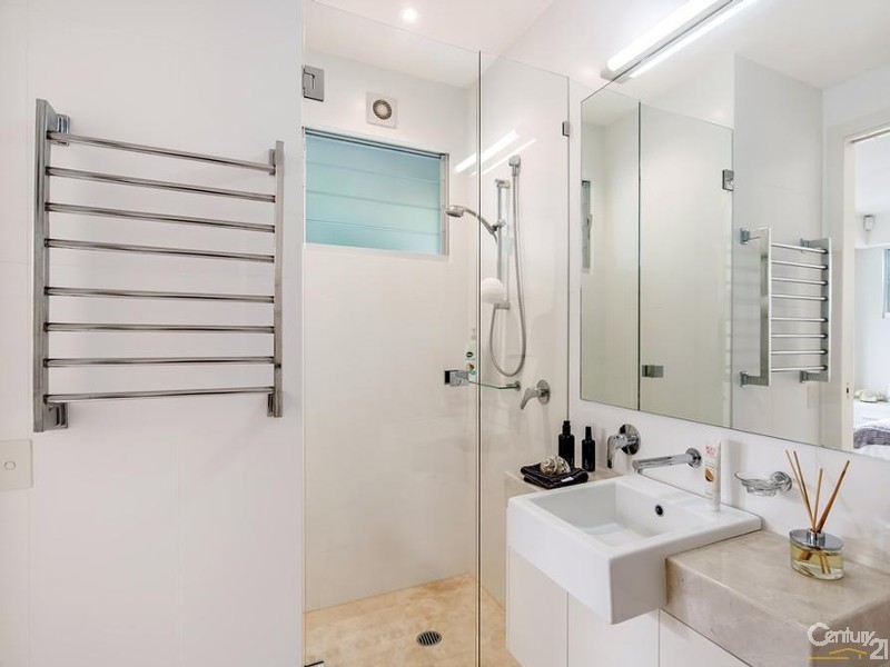 1/8 Hill Street, Sunshine Beach QLD 4567