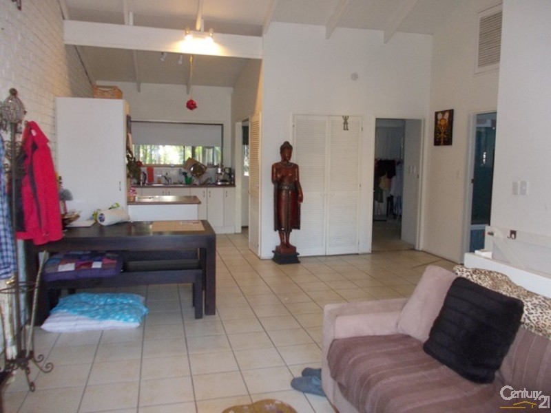 1/3 Henderson Street, Sunshine Beach QLD 4567