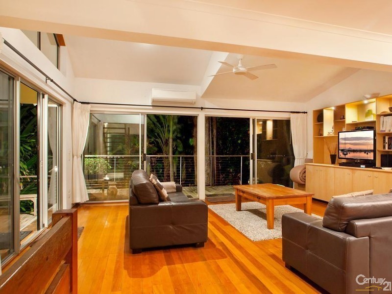 13 Duke Street, Sunshine Beach QLD 4567