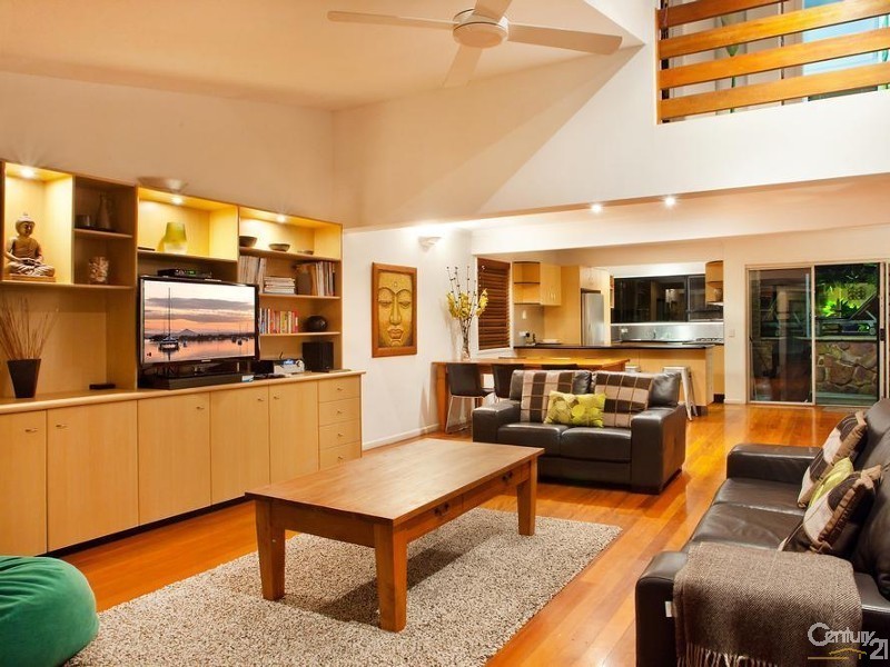 13 Duke Street, Sunshine Beach QLD 4567