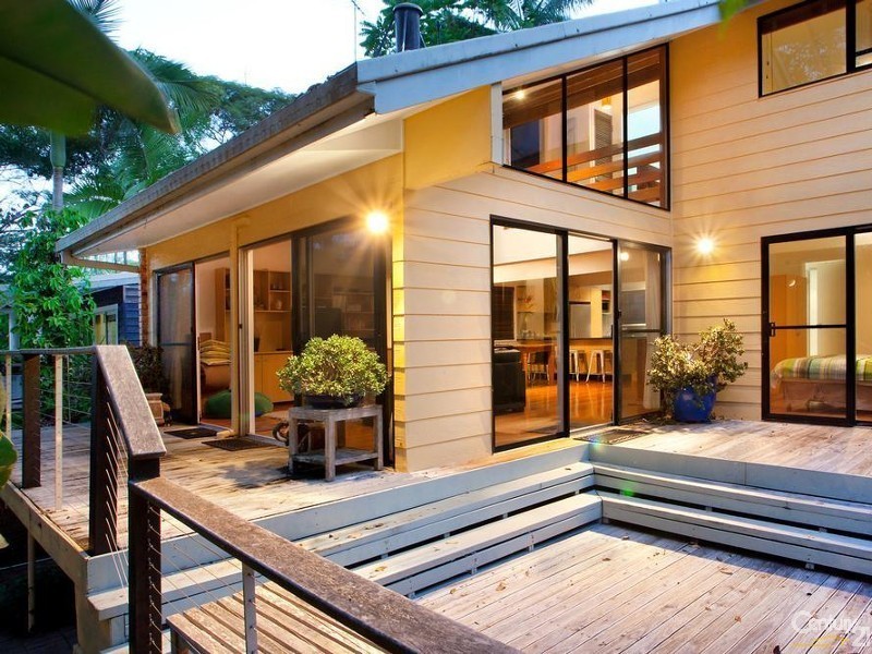 13 Duke Street, Sunshine Beach QLD 4567