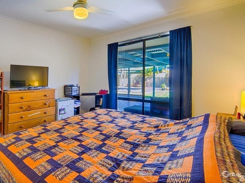 50 Lake Entrance Boulevard, Noosaville QLD 4566