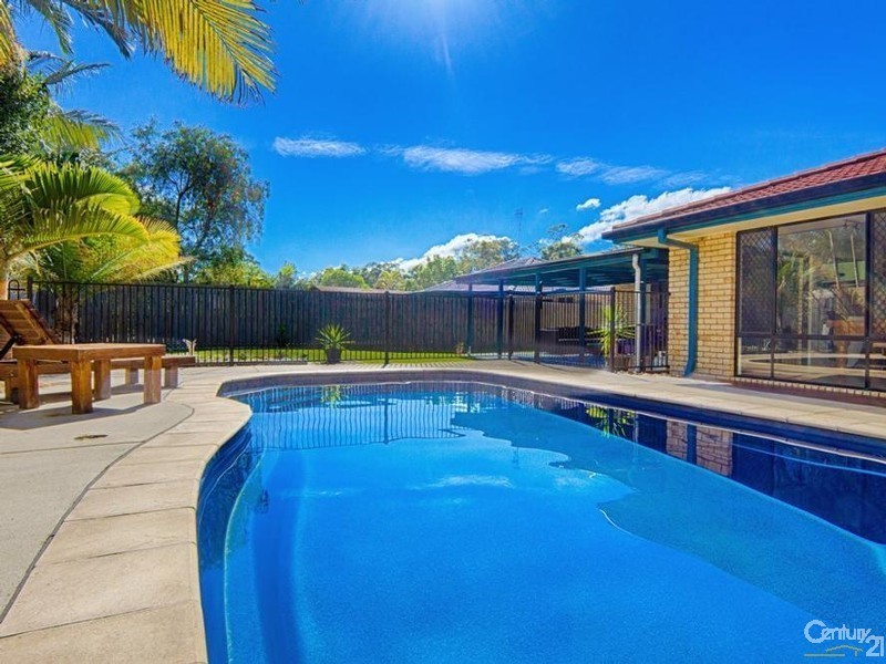 50 Lake Entrance Boulevard, Noosaville QLD 4566
