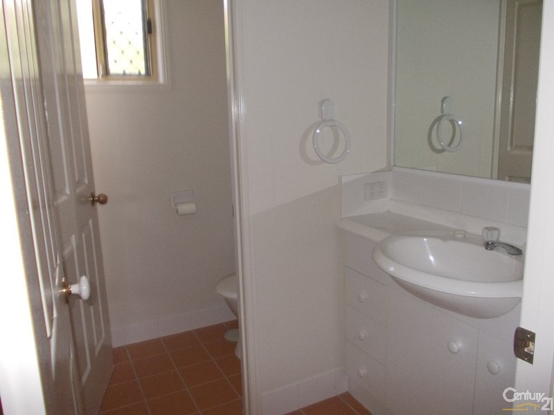 2 Satinwood Street, Noosaville QLD 4566