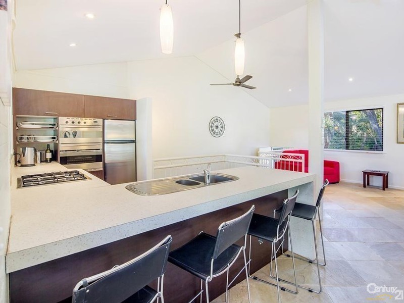 1/9 Nebula Street, Sunshine Beach QLD 4567