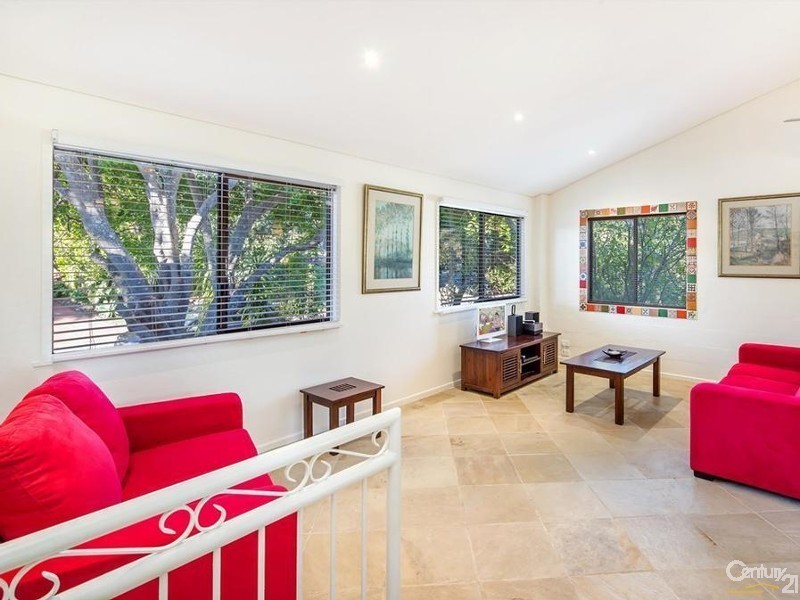 1/9 Nebula Street, Sunshine Beach QLD 4567