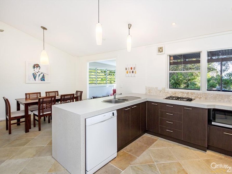 1/9 Nebula Street, Sunshine Beach QLD 4567