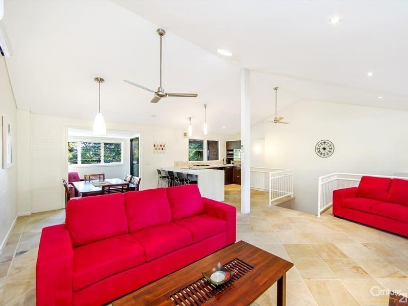 1/9 Nebula Street, Sunshine Beach QLD 4567