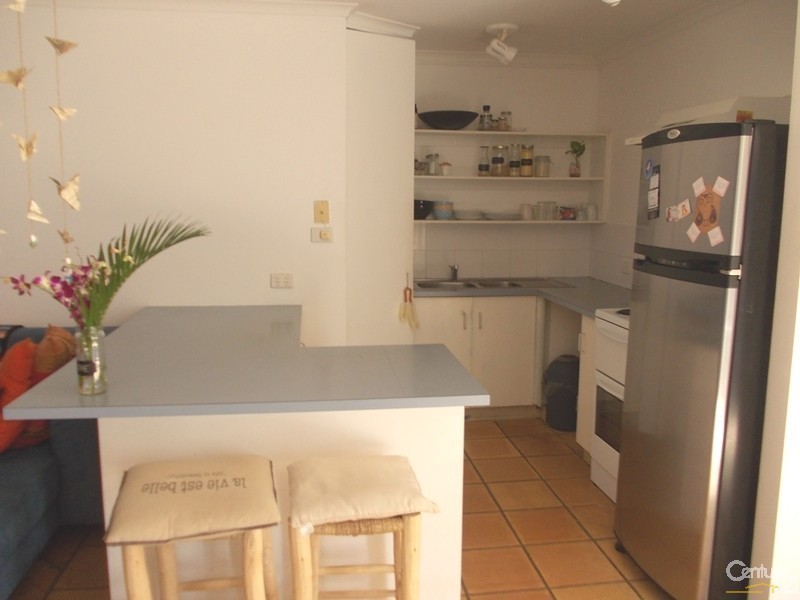 2/21 Parkedge Road, Sunshine Beach QLD 4567