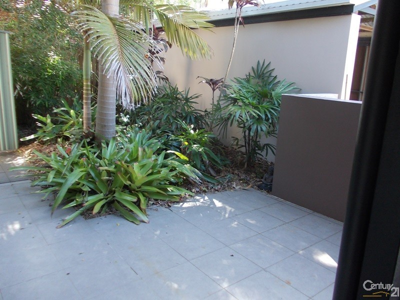 2/21 Parkedge Road, Sunshine Beach QLD 4567