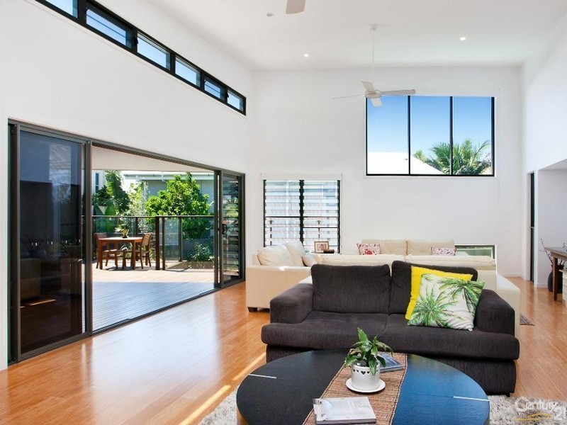 24 Stevens Street, Sunshine Beach QLD 4567