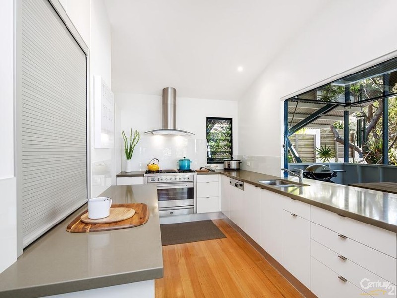 11 McAnally Drive, Sunshine Beach QLD 4567