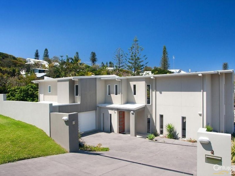 4 Surfside Court, Sunshine Beach QLD 4567