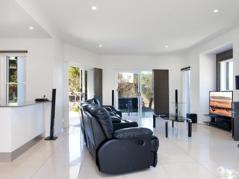 4 Surfside Court, Sunshine Beach QLD 4567