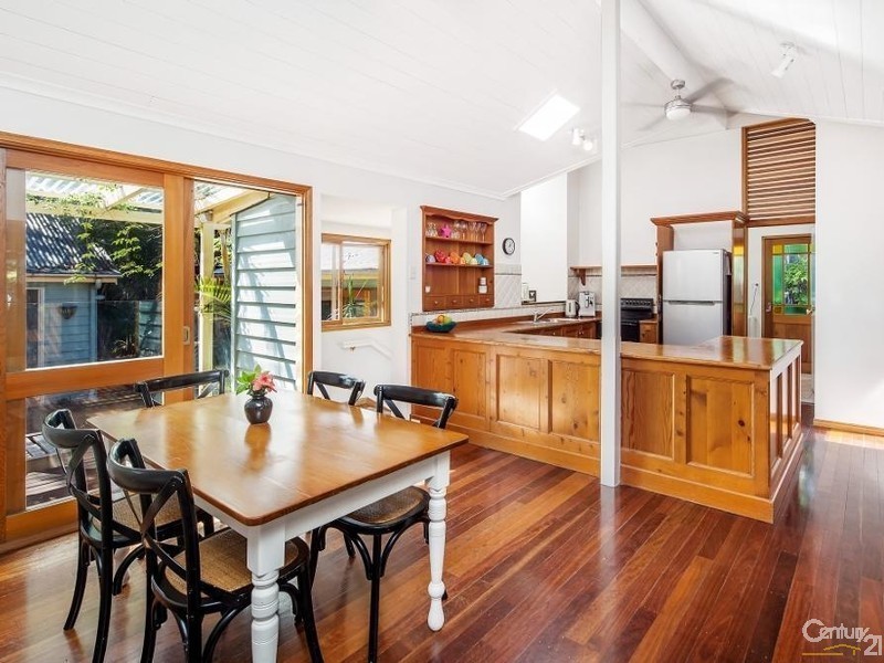 8 Duke Street, Sunshine Beach QLD 4567