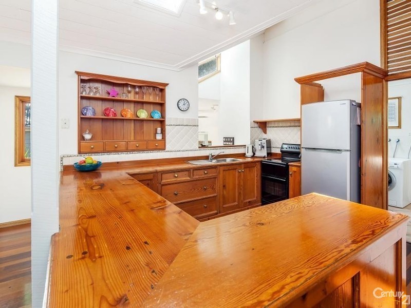 8 Duke Street, Sunshine Beach QLD 4567