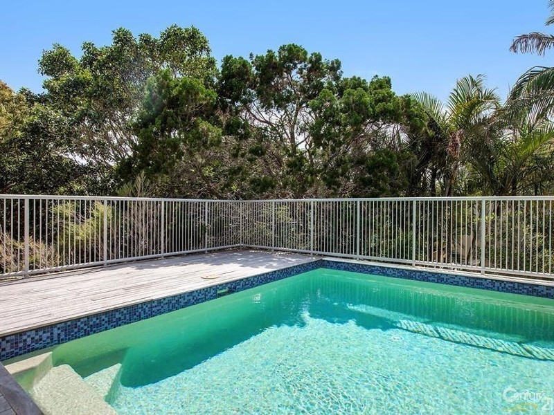 2/63 Elanda Street, Sunshine Beach QLD 4567