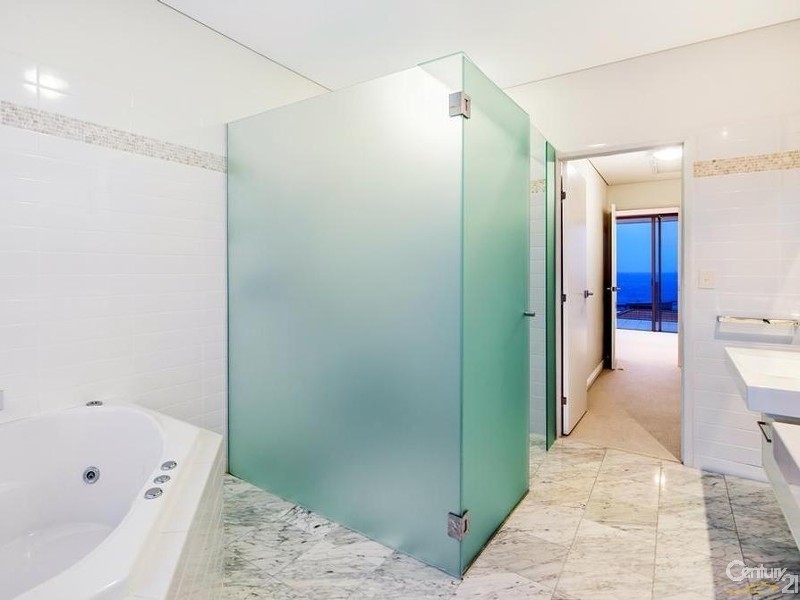 2/63 Elanda Street, Sunshine Beach QLD 4567