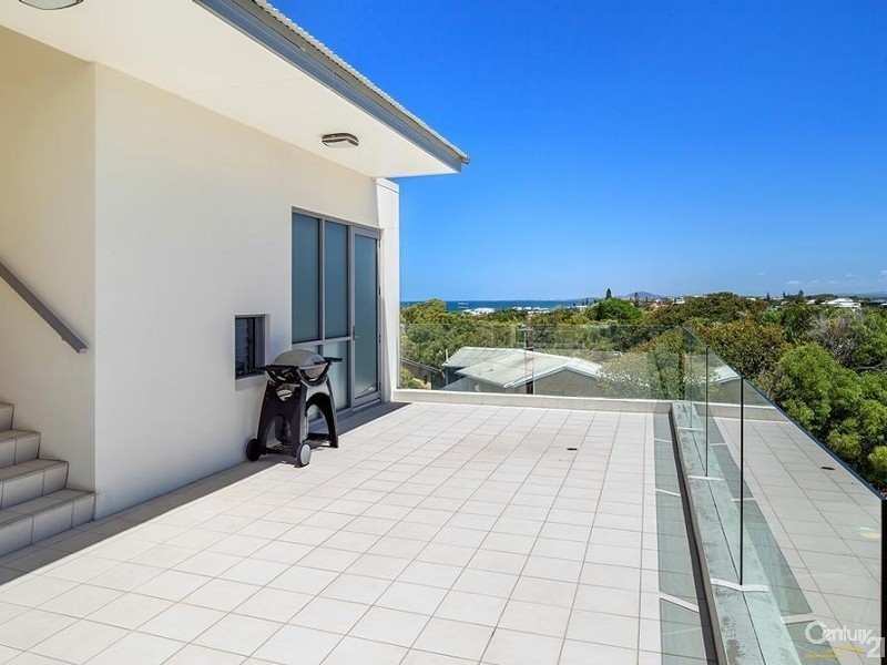 2/63 Elanda Street, Sunshine Beach QLD 4567