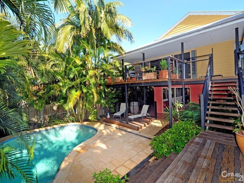 16 Weyba Street, Sunshine Beach QLD 4567