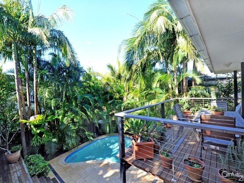 16 Weyba Street, Sunshine Beach QLD 4567