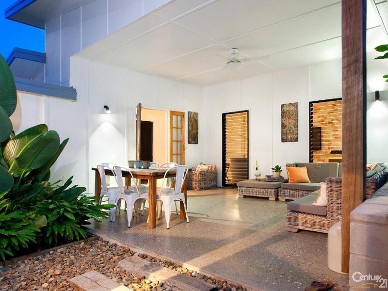 25 Pacific Avenue, Sunshine Beach QLD 4567