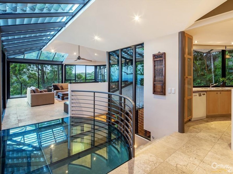 25 Bayview Road, Little Cove QLD 4567