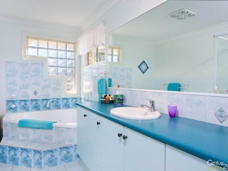 8  Royena Place, Marcus Beach QLD 4573