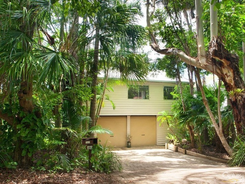 20  Dwyer Street, Sunshine Beach QLD 4567