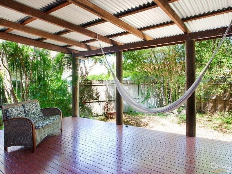 37  Newfield Street, Sunrise Beach QLD 4567