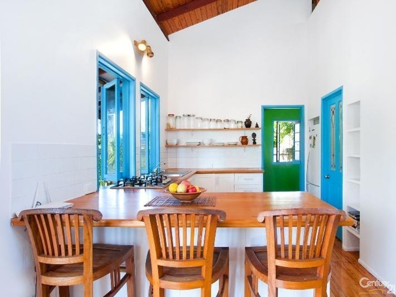 37  Newfield Street, Sunrise Beach QLD 4567