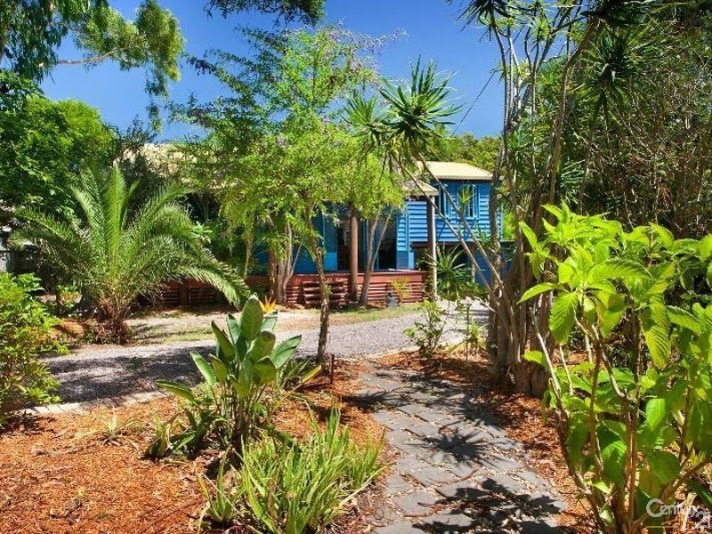 37  Newfield Street, Sunrise Beach QLD 4567