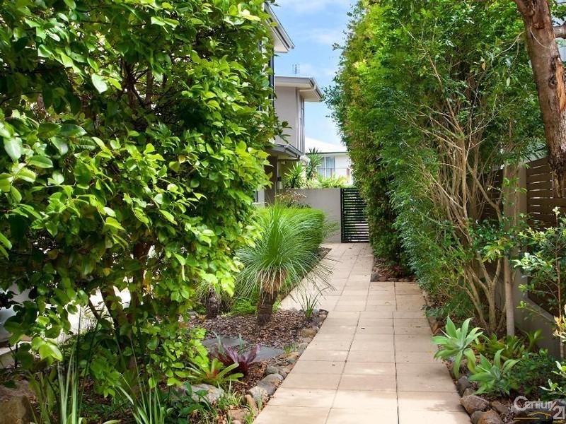 1/27 Parkedge Road, Sunshine Beach QLD 4567