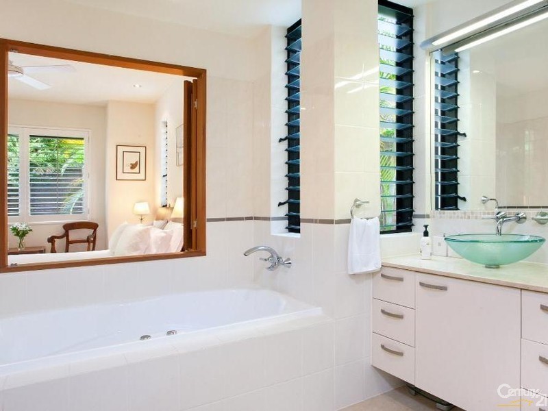 1/27 Parkedge Road, Sunshine Beach QLD 4567