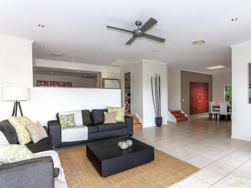 9 Constellation Close, Sunrise Beach QLD 4567
