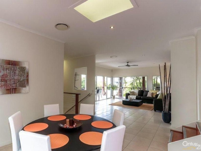 9 Constellation Close, Sunrise Beach QLD 4567