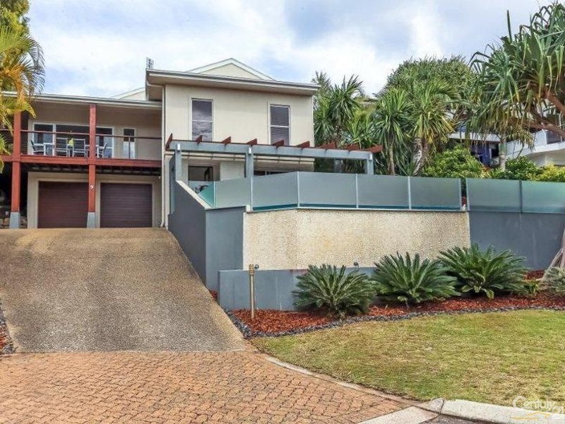 9 Constellation Close, Sunrise Beach QLD 4567